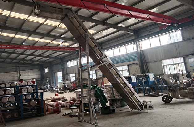 DJ型大倾角皮带输送机