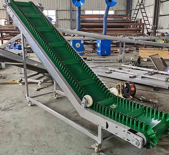 挡边式皮带输送机